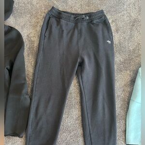 Youth boys Abercrombie sweatpants size 11/12